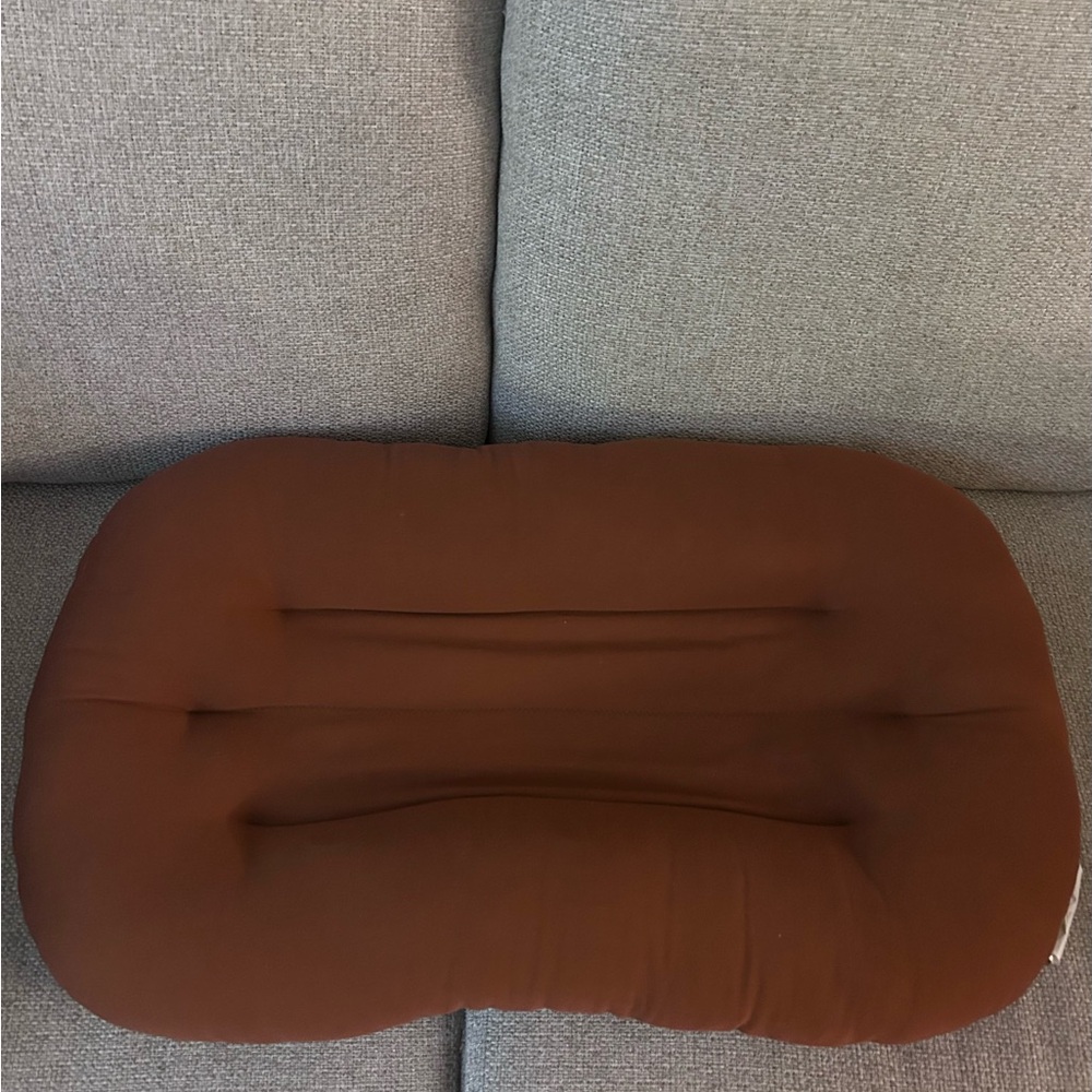 Snuggle Me Organic infant lounger & Swaddle